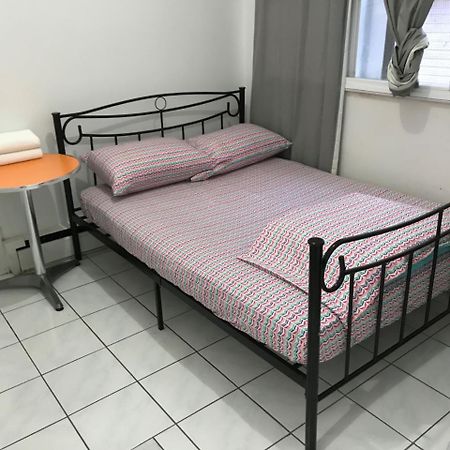 Monthly University Apartment-Elizabeth Toronto Bagian luar foto